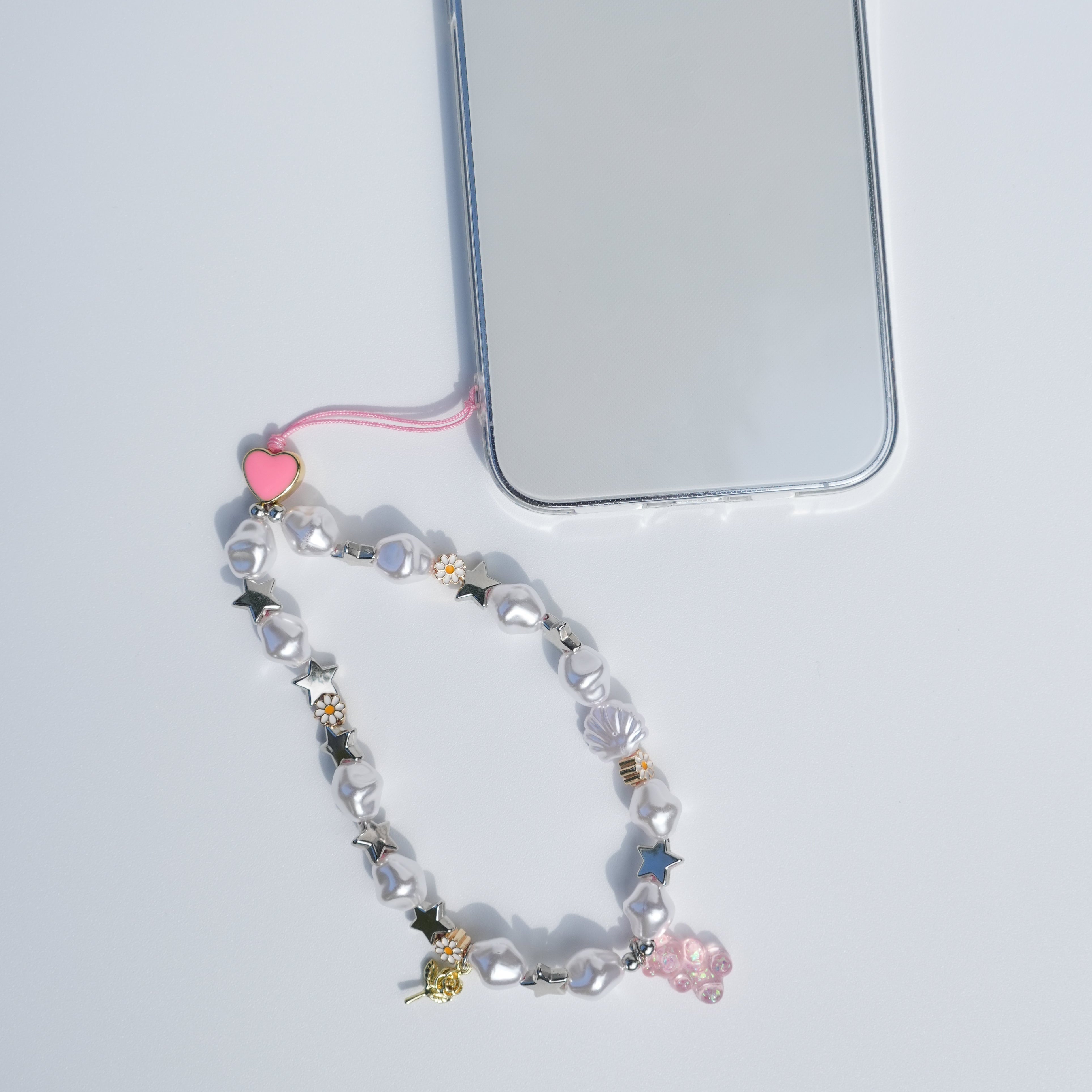 Pearl Daisy Teddy Phone Charm